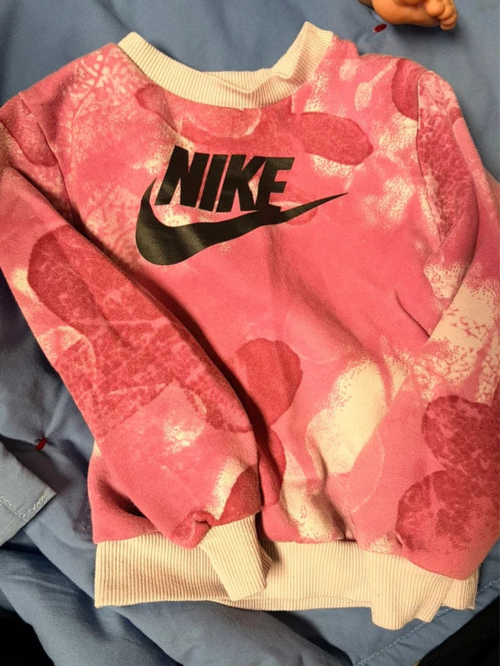 Nike flower long sleeve girl shirt